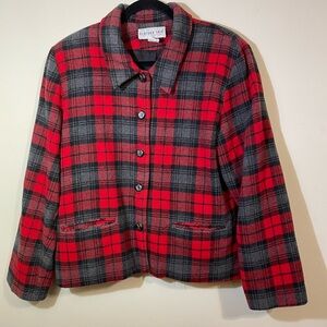 Bedford Fair Blazer Women's SZ 16 Plaid Red Black W/front pockets button closure